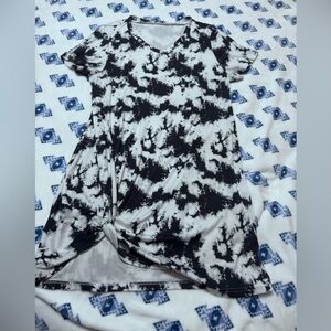 SHEIN Monochrome Tie-Dye Short Sleeve Top